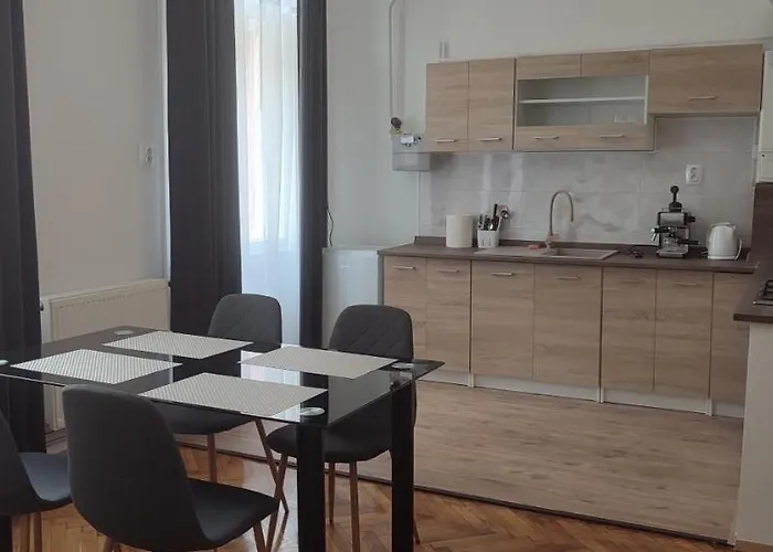 Kriston 2 Апартаменты *